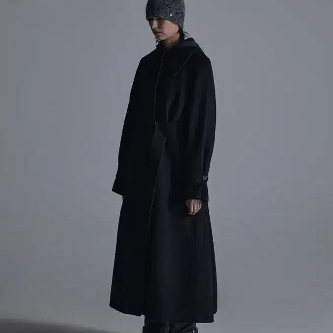 트리밍버드 Traum Balmacaan Long Coat [ Black