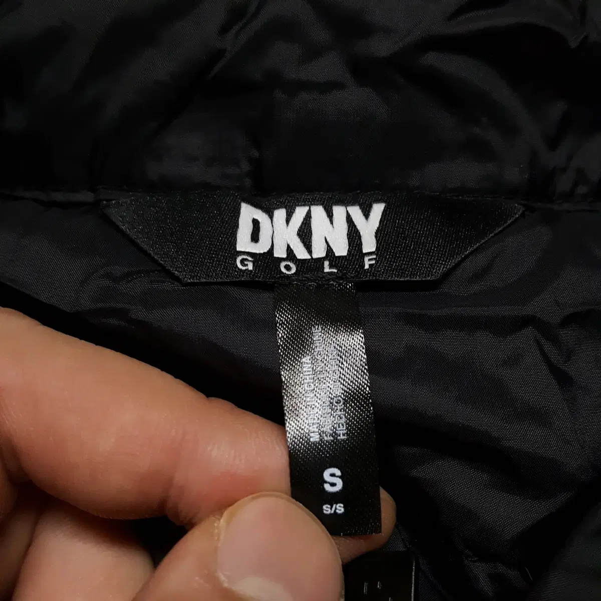 21년 DKNY 구스 패딩 경량조끼 남성 90 오일장