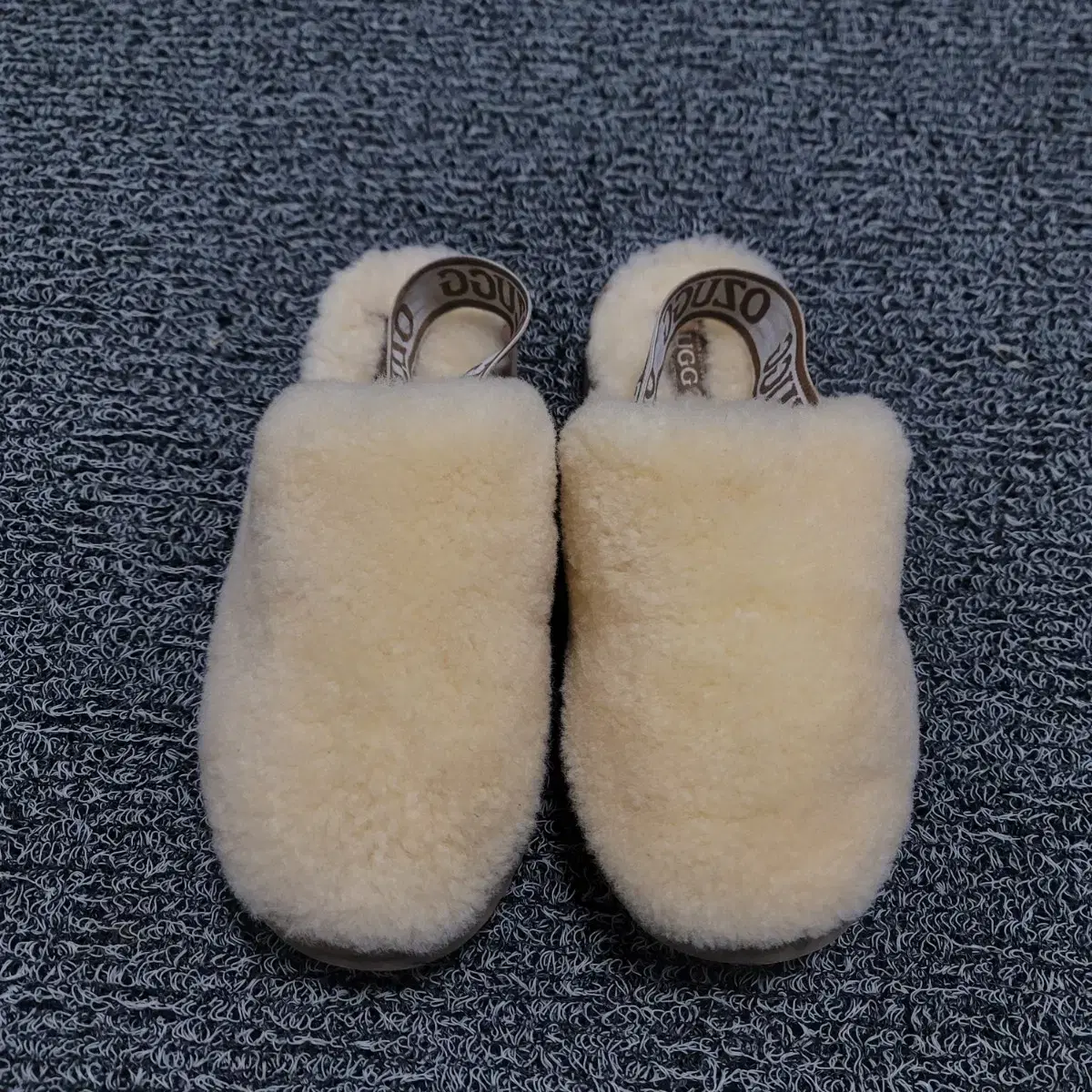 UGG 슬리퍼/UK7/EU39