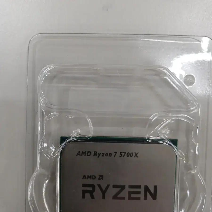 미사용 AMD RYZEN 7 5700X