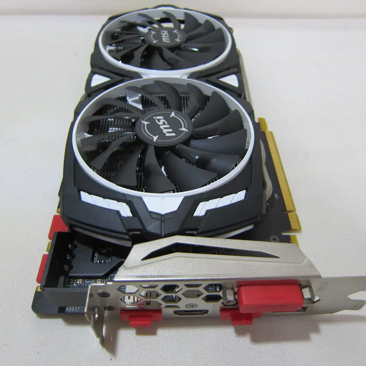 MSI 지포스 GTX1070 아머 OC D5 8GB