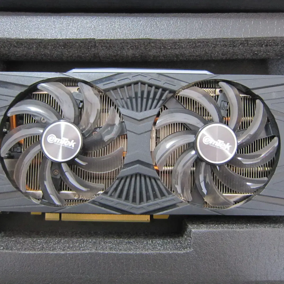 이엠텍 지포스 RTX 2070 STORM X Dual D6 8GB