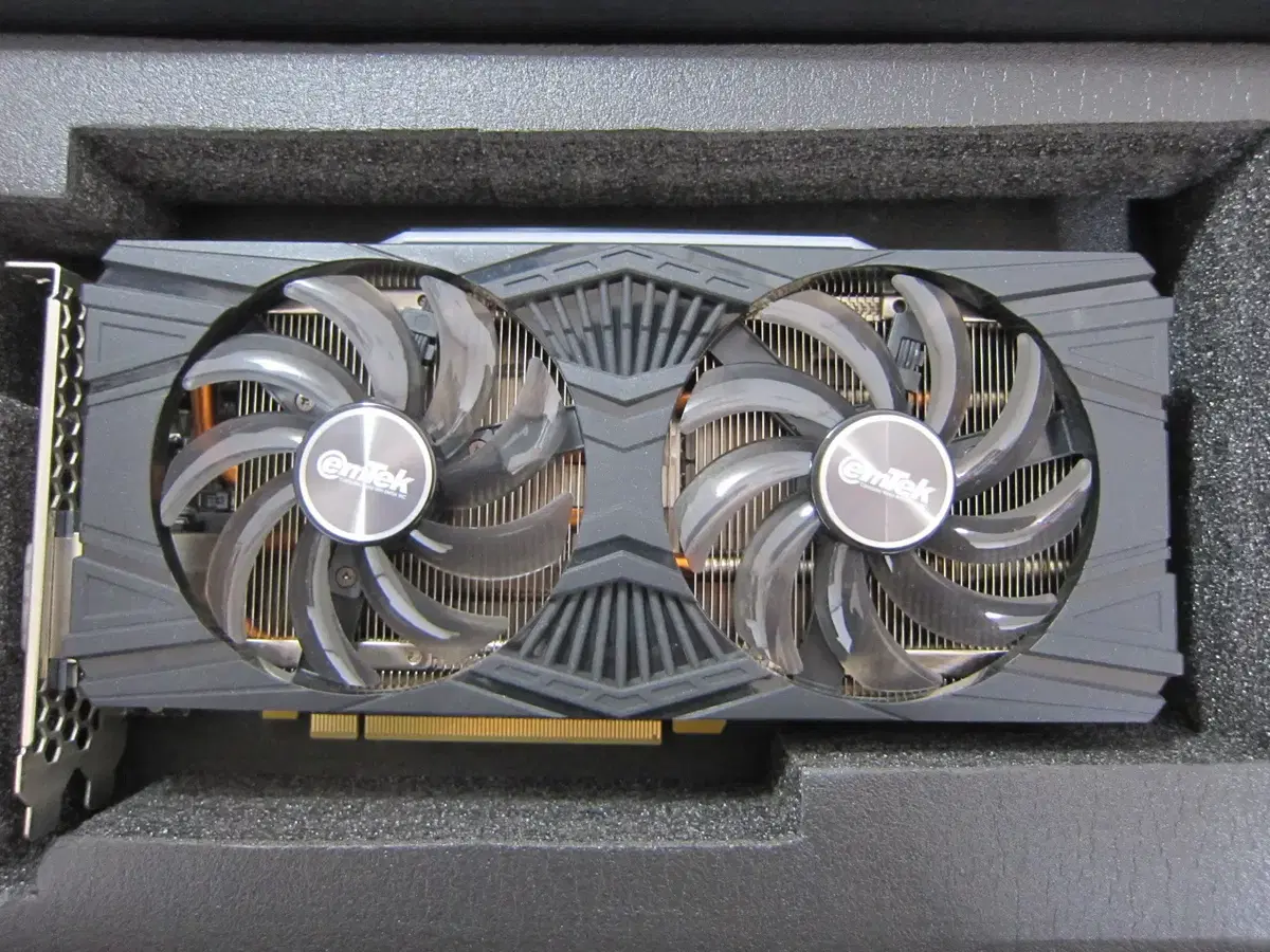 이엠텍 지포스 RTX 2070 STORM X Dual D6 8GB