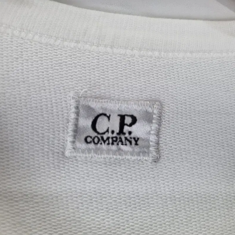 Z5769 CP COMPANY 정품 화이트 맨투맨 긴팔티 남L