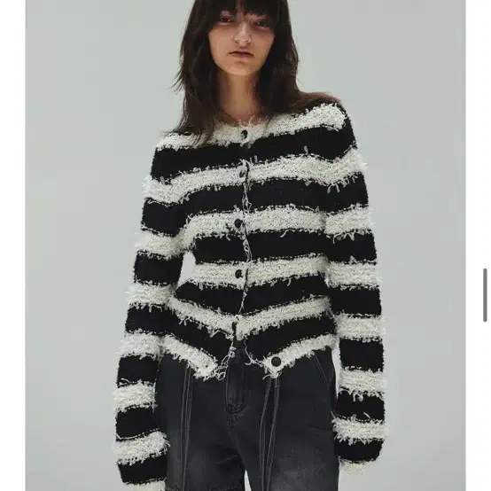 다이애그널 STRIPE TAPE KNIT CARDIGAN 가디건