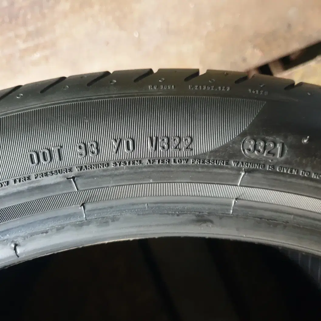 중고타이어 피렐리 피제로 런플렛타이어 275/35R20 102Y 2개세트