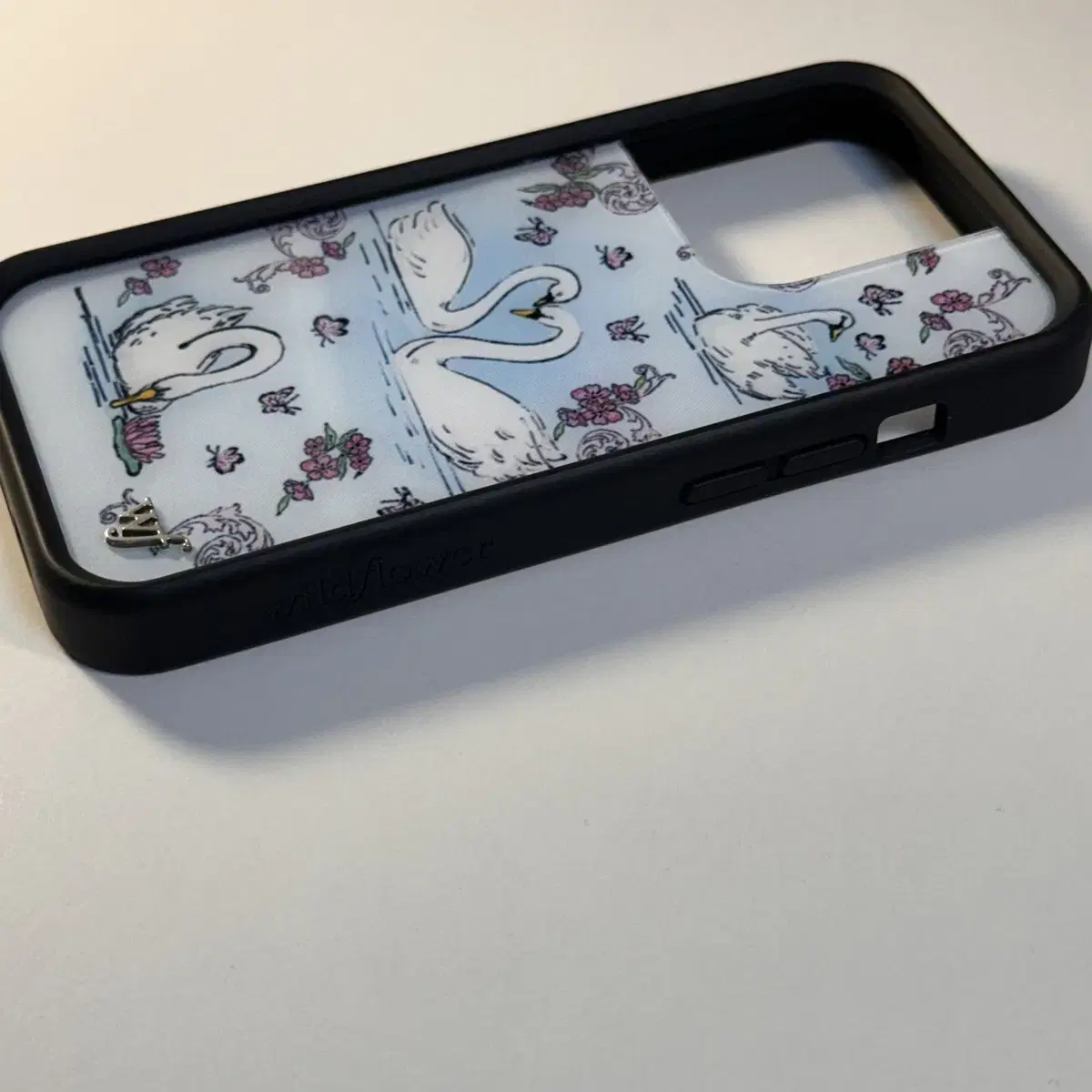 wildflower cases swan lake 14pro