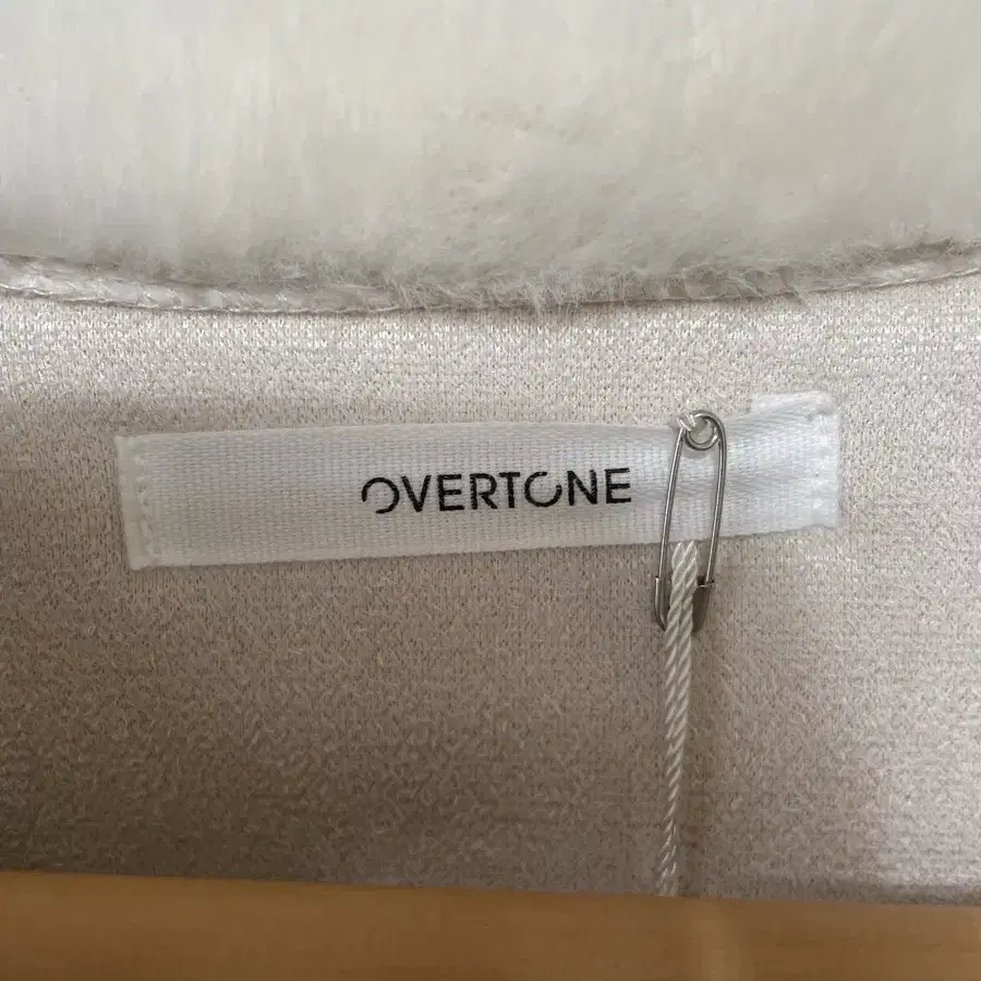 overtone 퍼 자켓