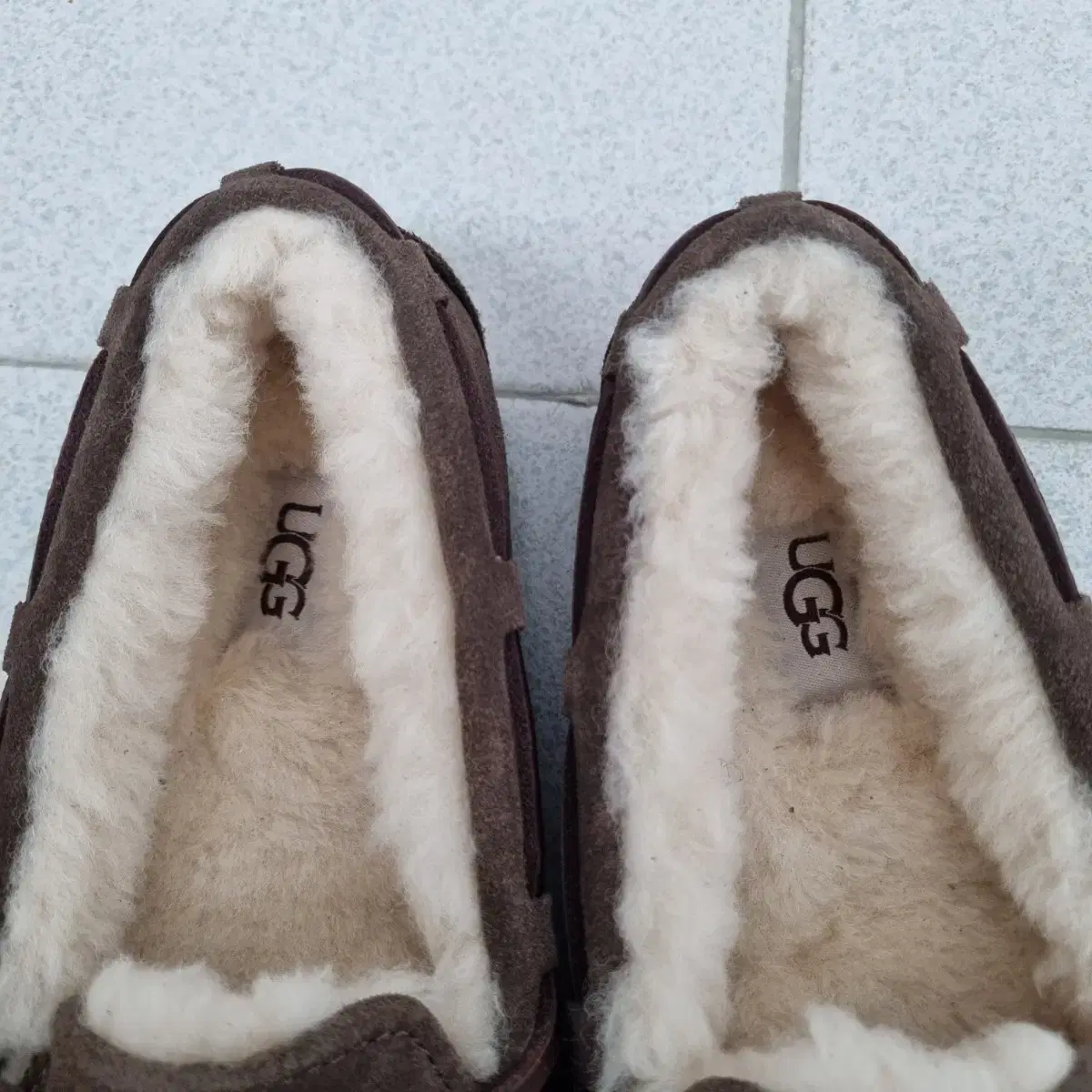 <새상품>UGG 어그 양털 로퍼 신발