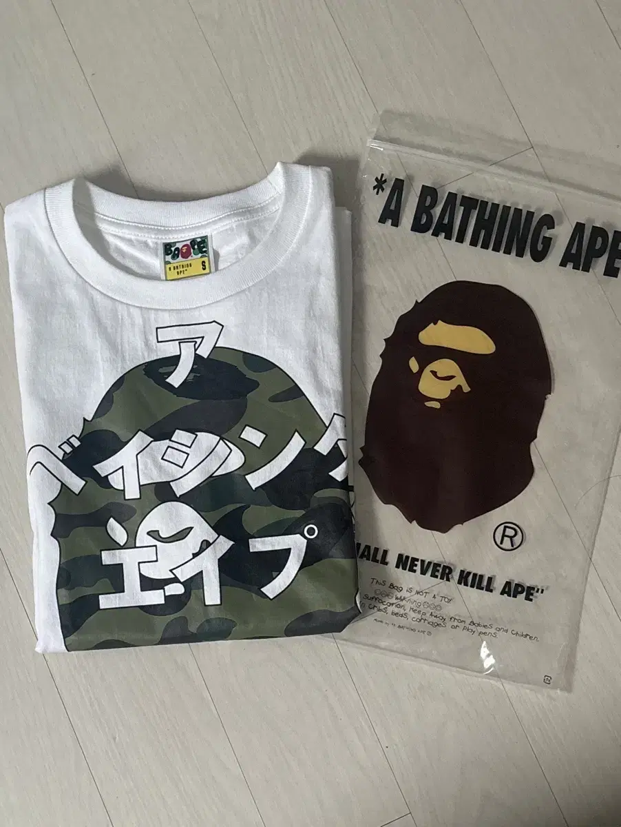 베이프 BAPE 1st Camo Katakana T-shirt