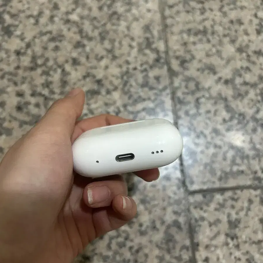 에어팟 프로2 usb c타입 본체