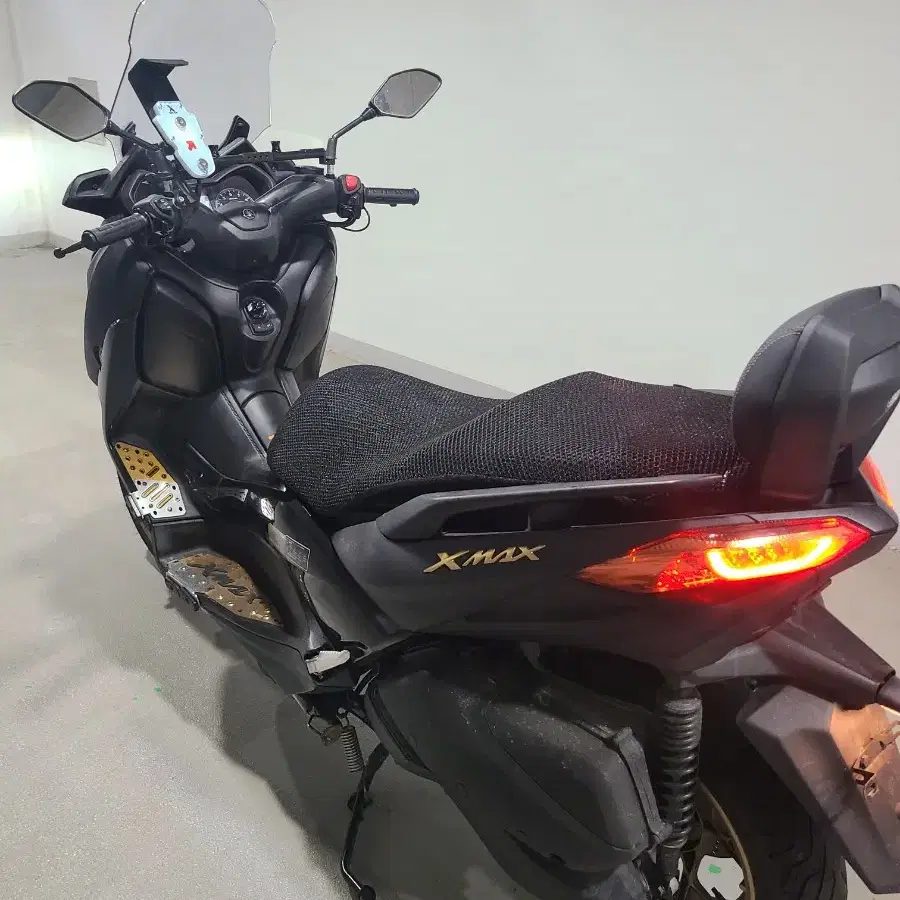 xmax300 20년식