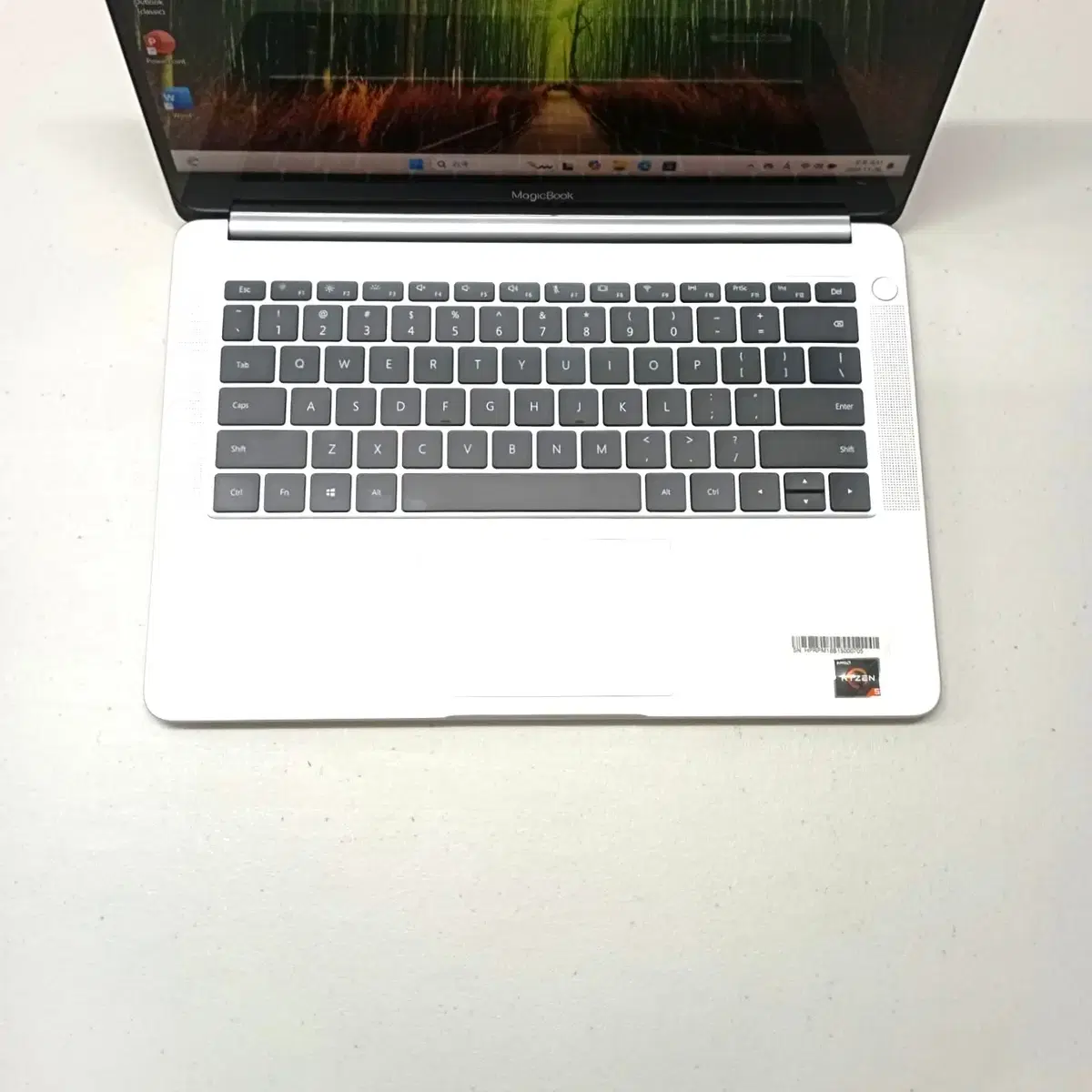 HUAWEI Honor MagicBook 14 AMD Ryzen 5