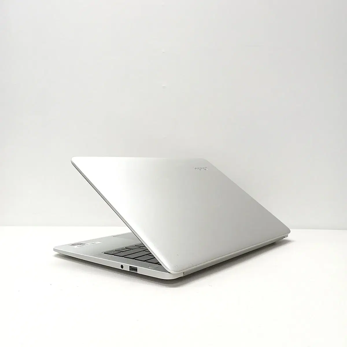 HUAWEI Honor MagicBook 14 AMD Ryzen 5