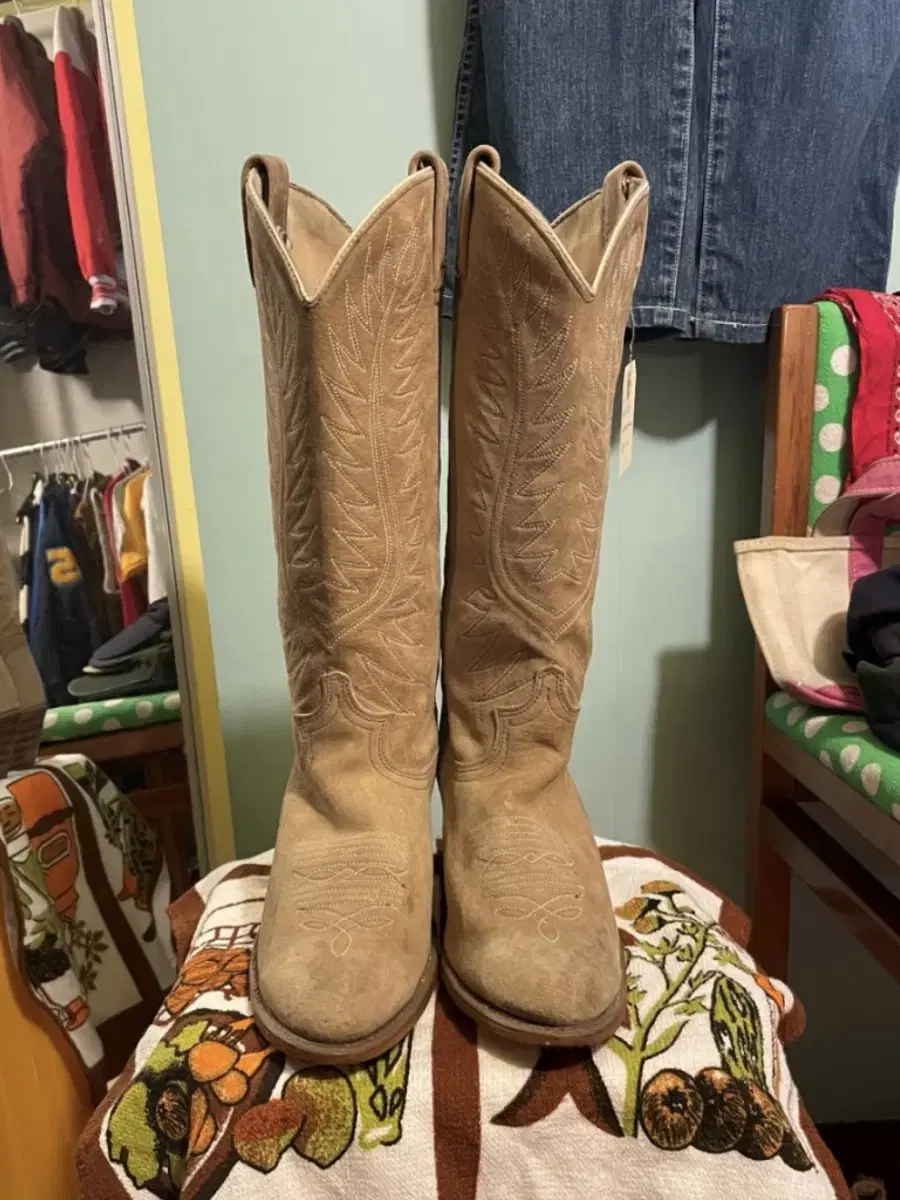 Vintage Acme Western Boots