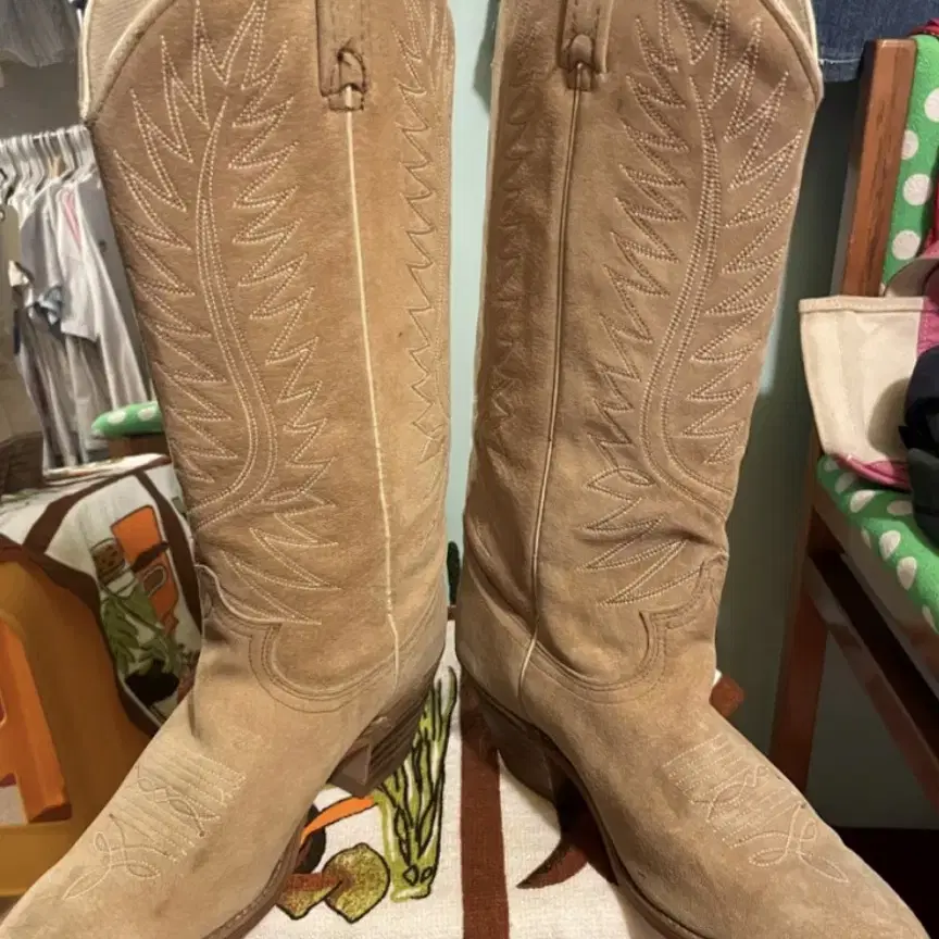 Vintage Acme Western Boots