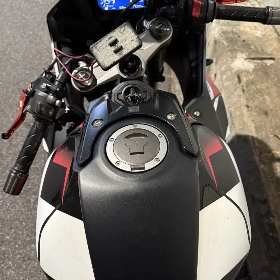 혼다 CBR 650r 19년식 아크라 풀배기