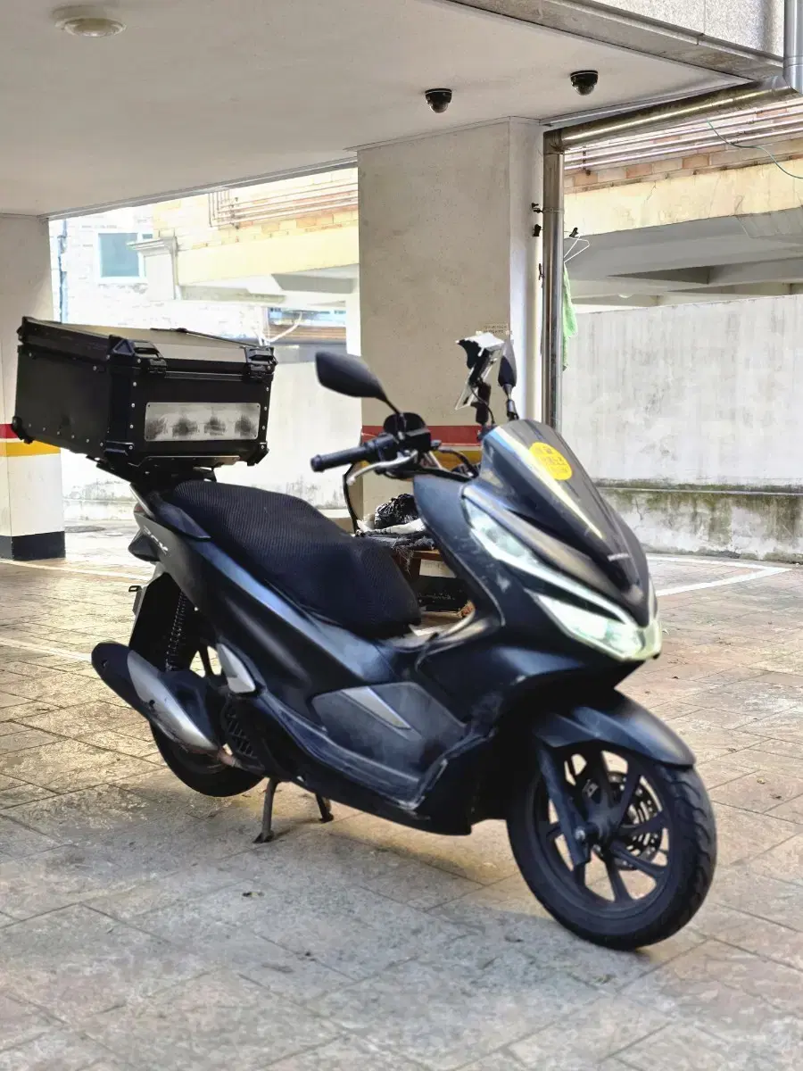 20년식 더뉴 PCX125 블랙 팝니다