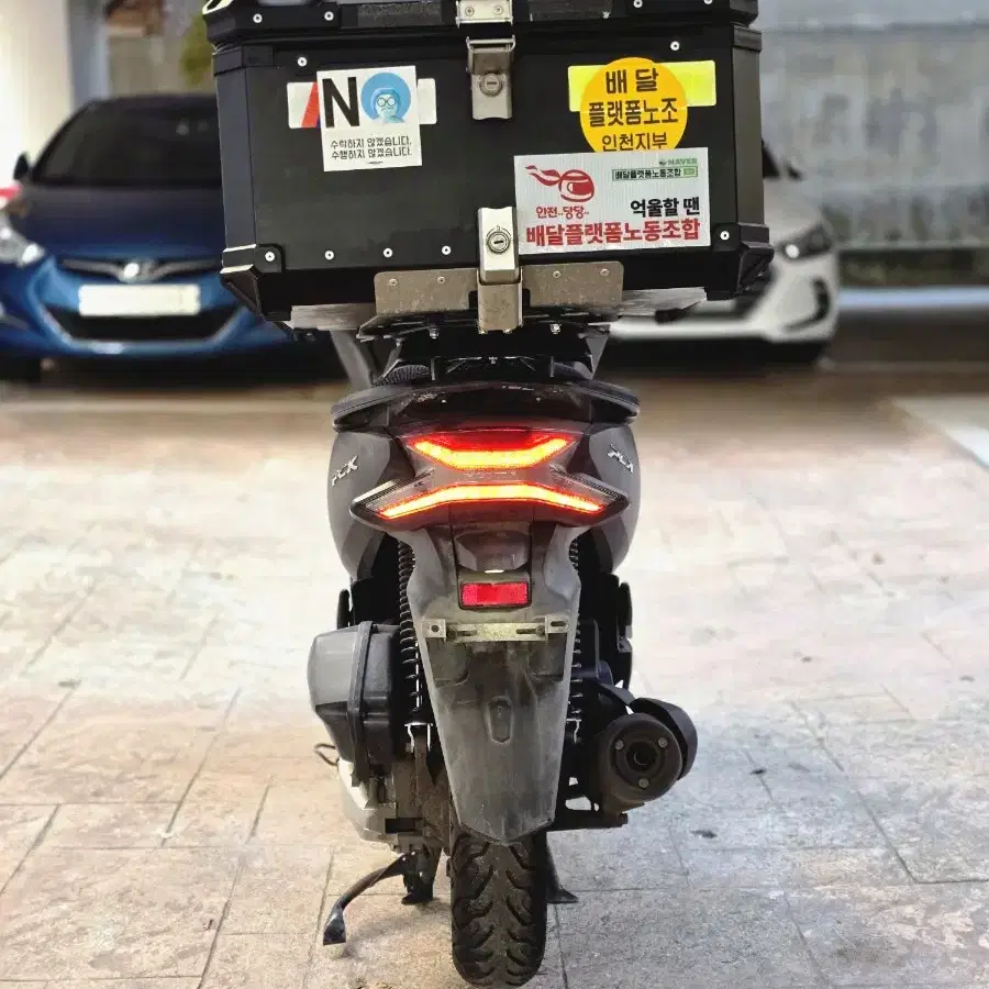 20년식 더뉴 PCX125 블랙 팝니다