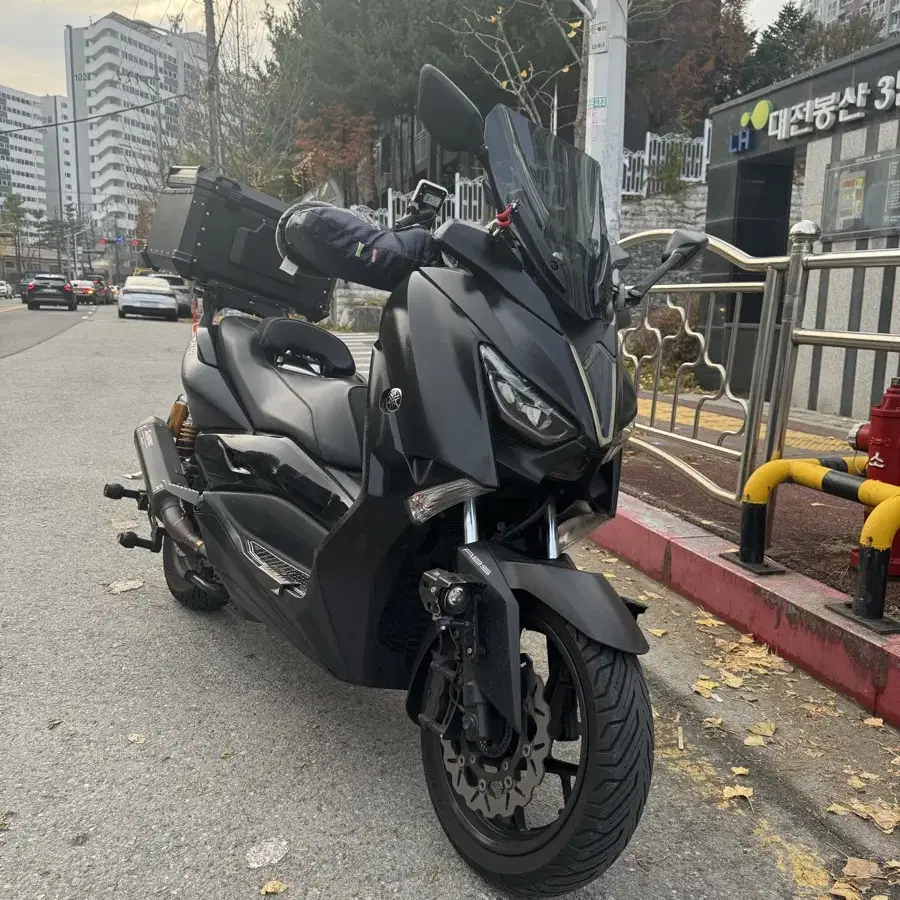 Xmax300 아크라