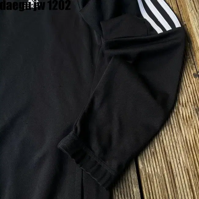 L ADIDAS ZIPUP 아디다스 집업