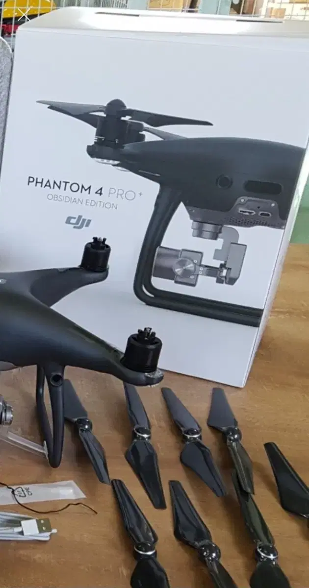 DJI 팬텀4 프로플러스 옵시디언 블랙 에디션 풀세트 판매~!!!