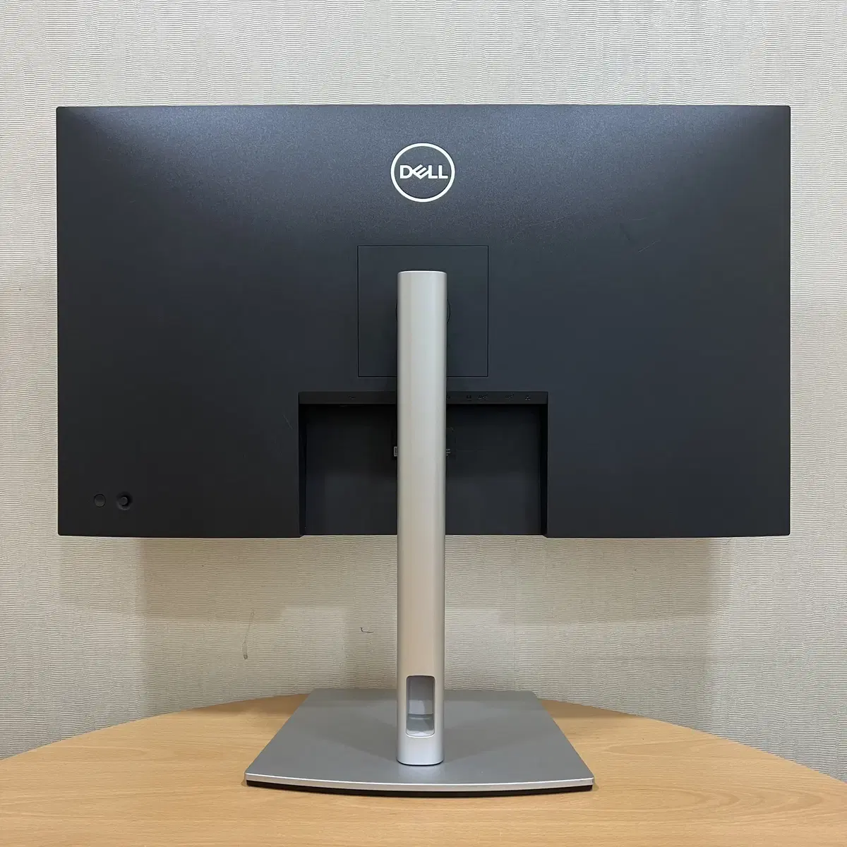 DELL P3220QE 32인치 모니터