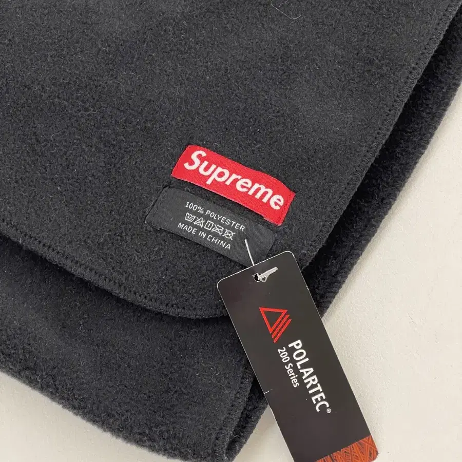 Supreme 슈프림 폴라텍 목도리 머플러