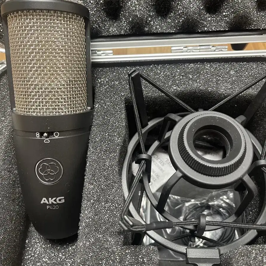 AKG P420 마이크 팝니다