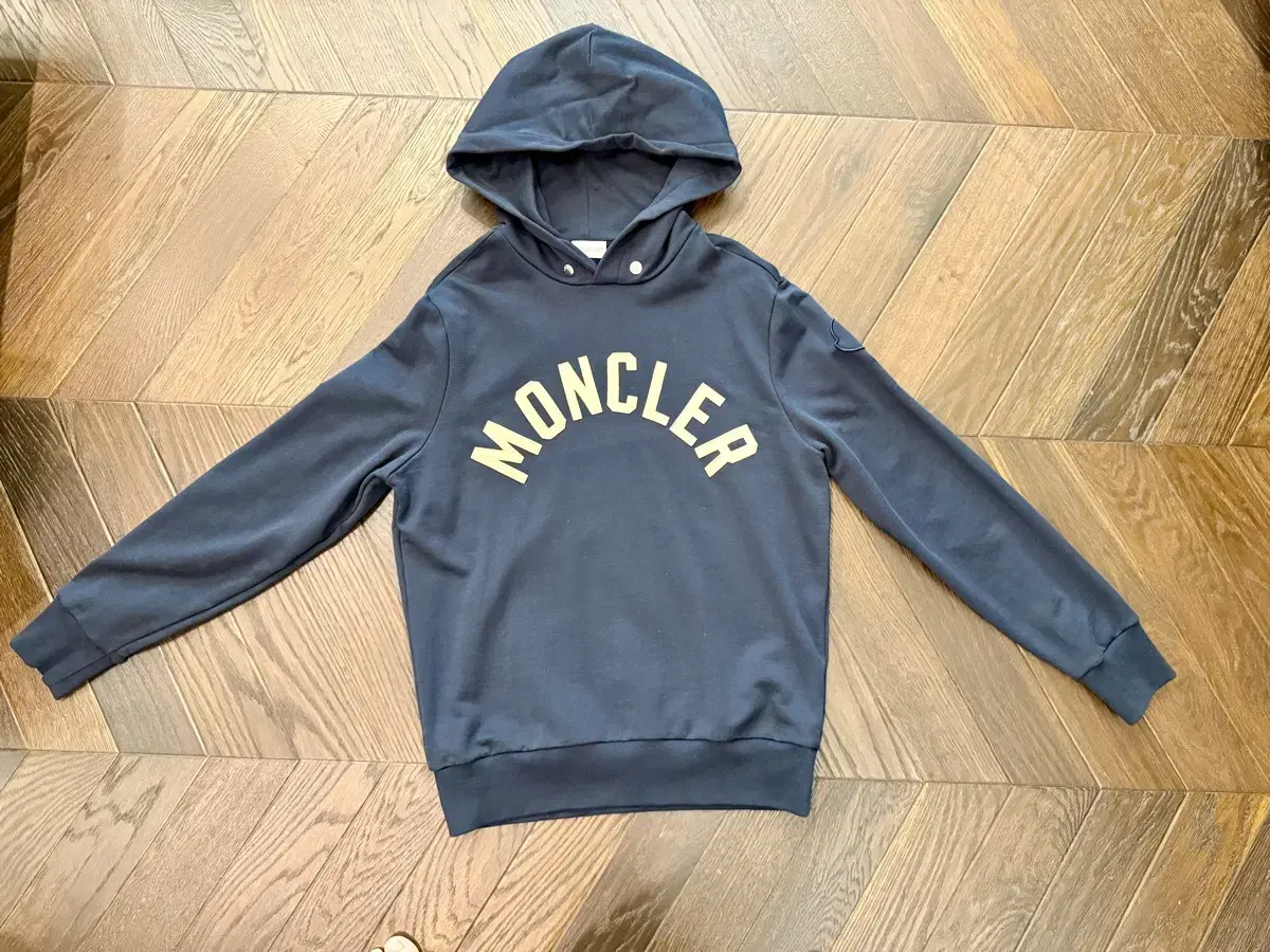 [M] 몽클레르 남성 MONCLER 로고 후디 (네이비)