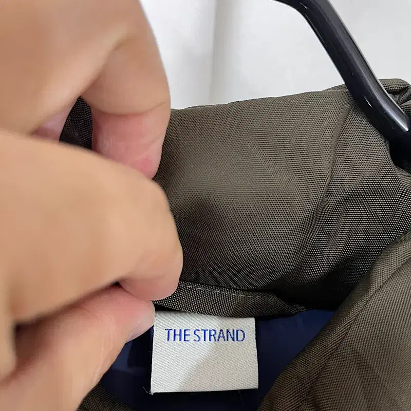 THE STRAND 다운 베스트