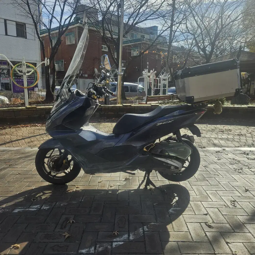 pcx125(22년식 묻따로던집니다)