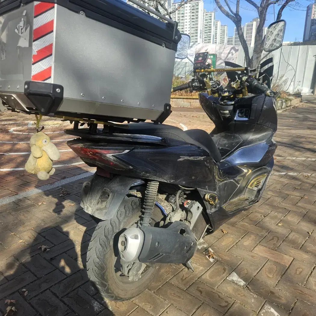 pcx125(22년식 묻따로던집니다)