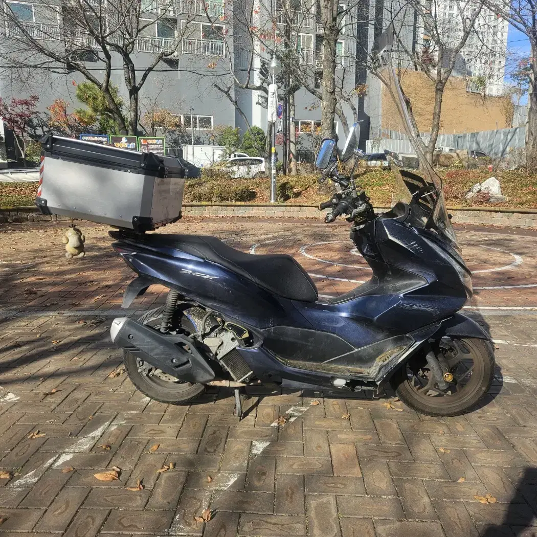 pcx125(22년식 묻따로던집니다)