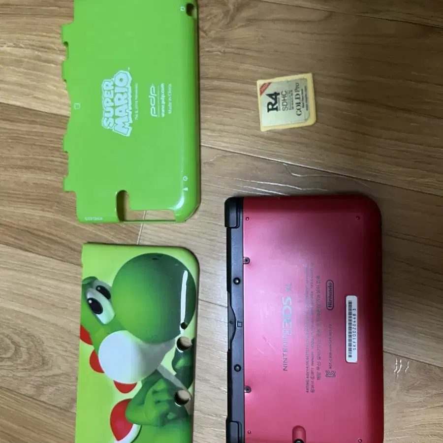 닌텐도 3DS XL 레드 + 마리오 케이스 + R4 pro 칩