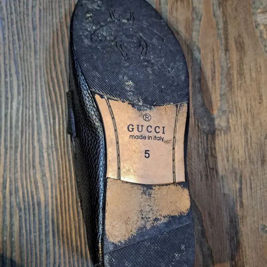 GUCCI. 구두 사이즈39.