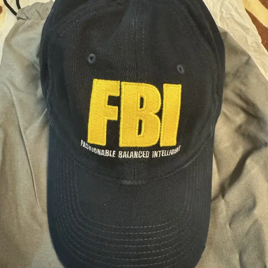 (새상품) 발렌시아가 FBI 모자