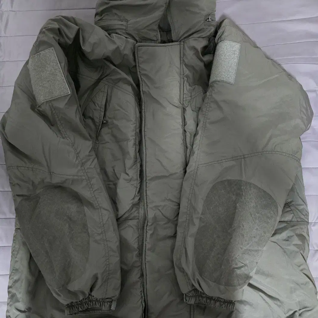 SEKRI PCU LEVEL7 JACKET TYPE2 S사이즈 팝니다.