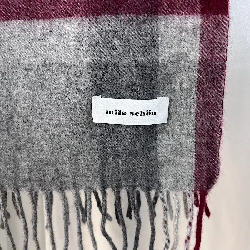 mila schon wool muffler