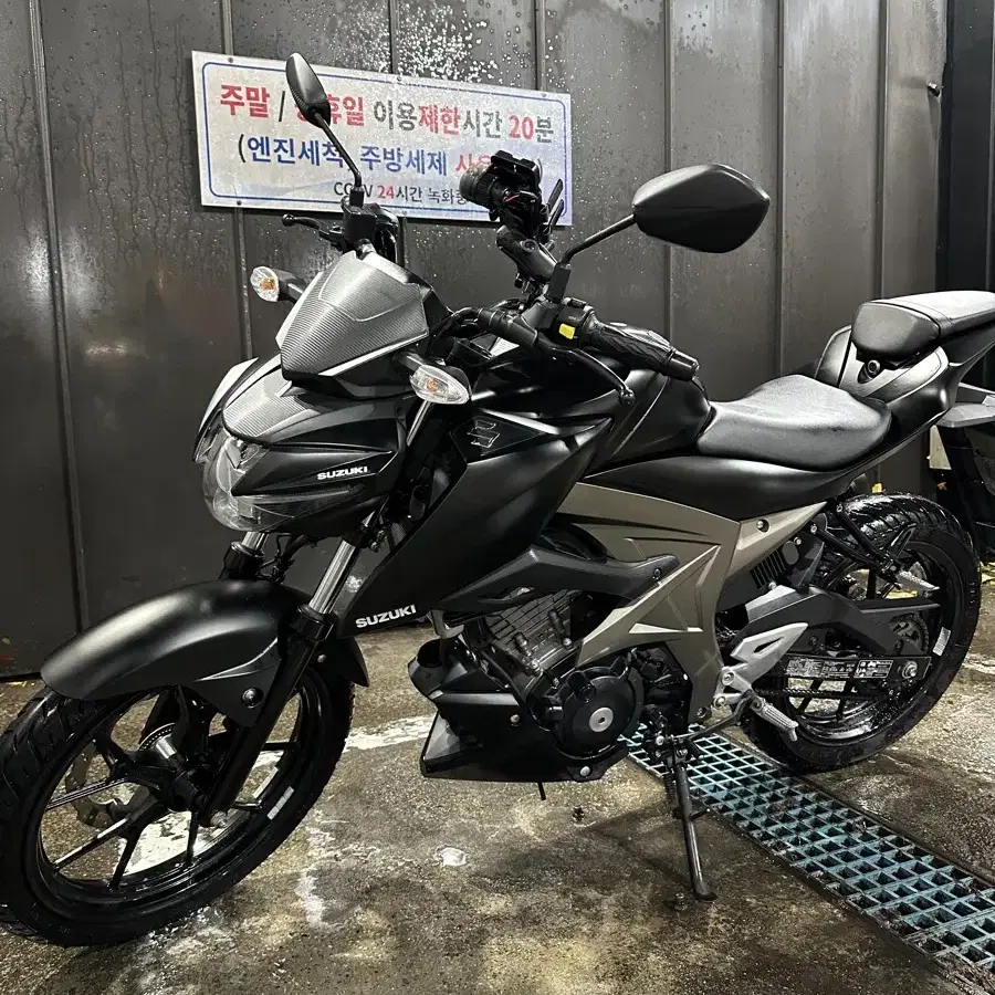 스즈키 gsx-s125