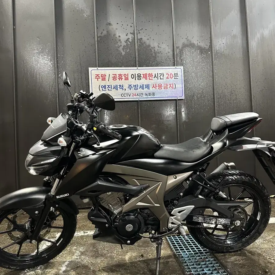 스즈키 gsx-s125