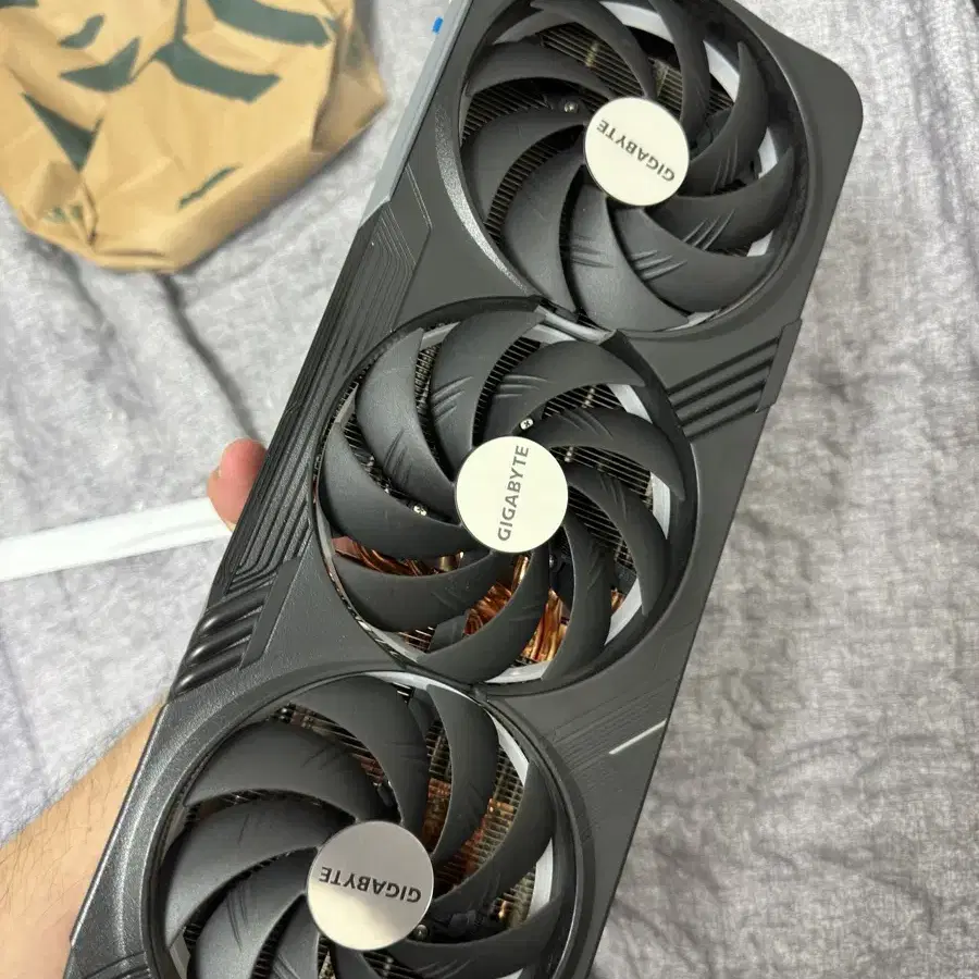 기가바이트 rtx4080 super gaming oc