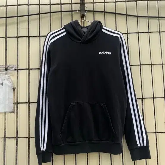 아디다스 베이직 후드티셔츠 Adidas