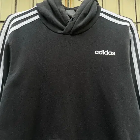 아디다스 베이직 후드티셔츠 Adidas