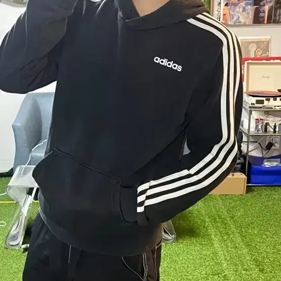 아디다스 베이직 후드티셔츠 Adidas