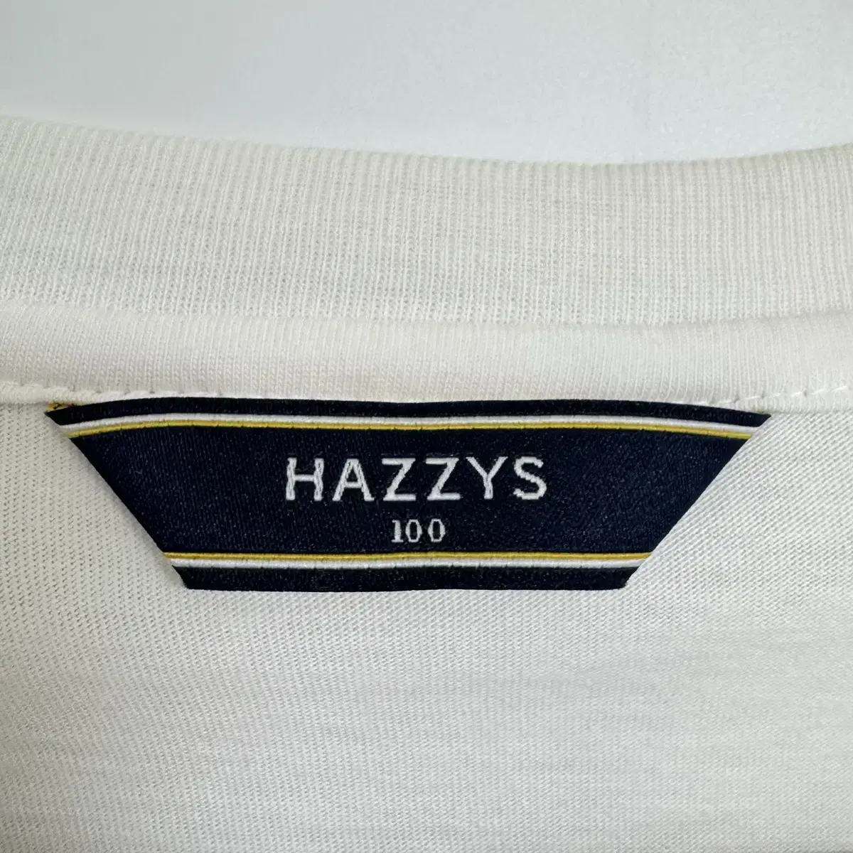 헤지스 hazzys 흰 반팔티 100