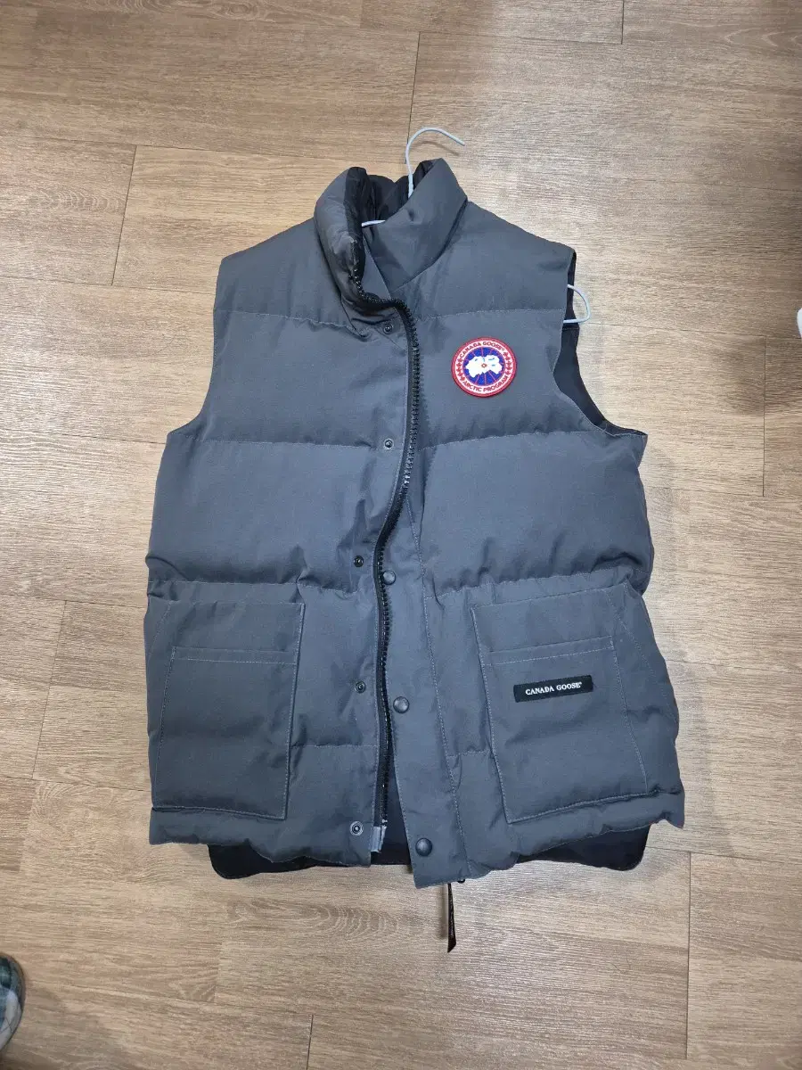 캐나다구스 패딩 조끼 프리스타일 크루 Canada Goose Freest