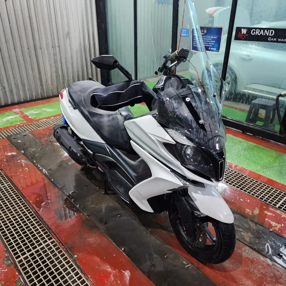 다운타운 st125i 16년식