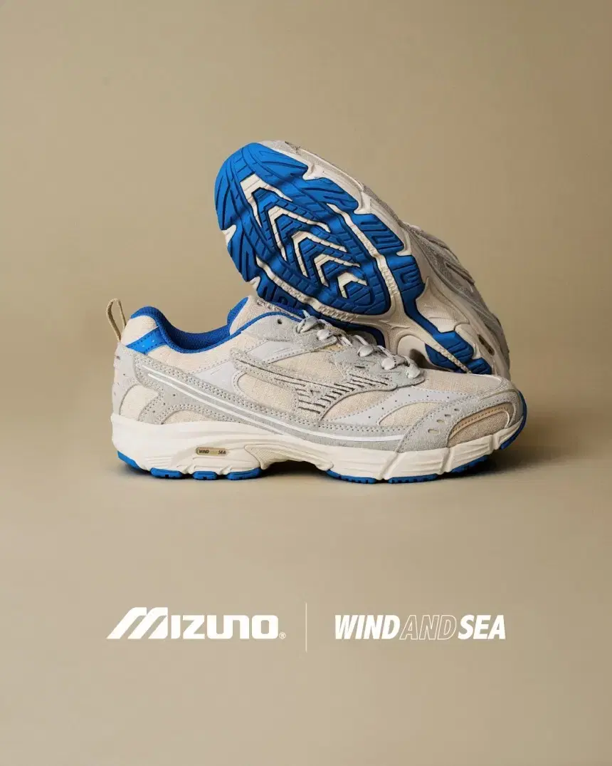 미즈노 MIZUNO MXR 'WIND AND SEA' 260사이즈 새제품