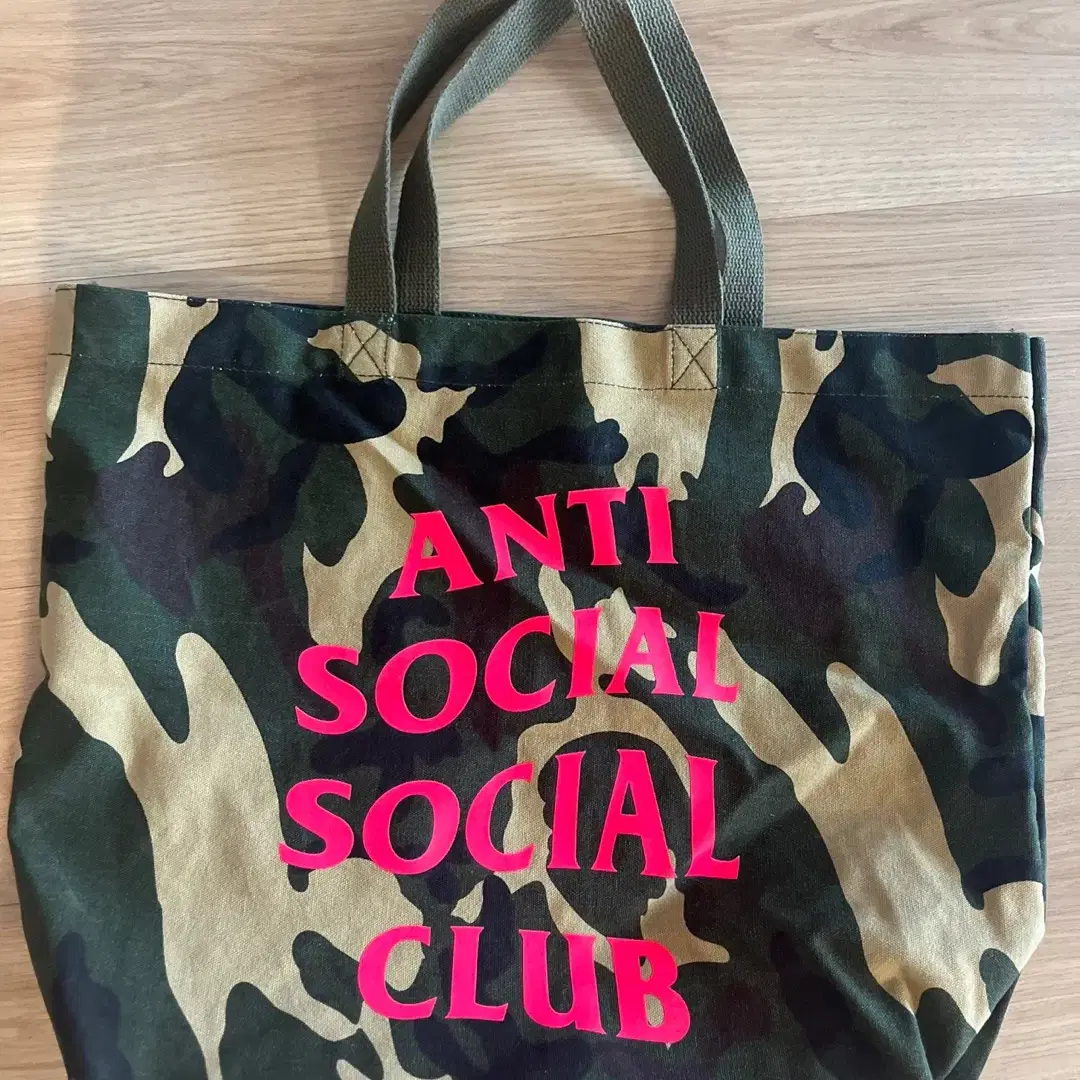 안티소셜소셜클럽 카모 토트백 ASSC